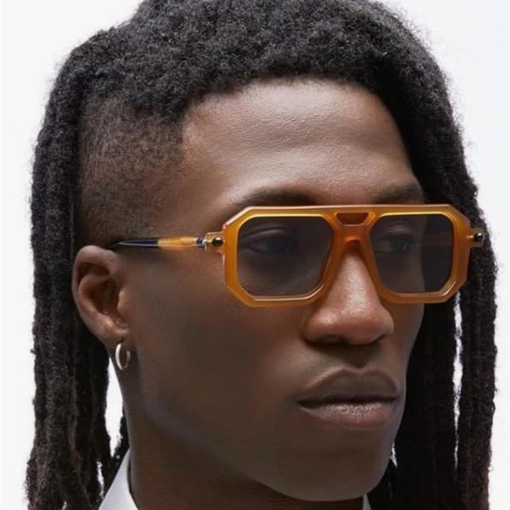 Amazon Sunglasses - Picture 5 of 8